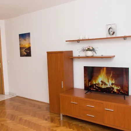 Banovic Apartment *