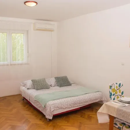 Apartment Banovic