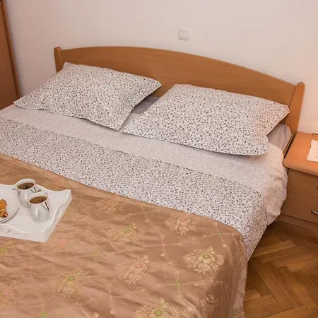 Apartment Banovic *